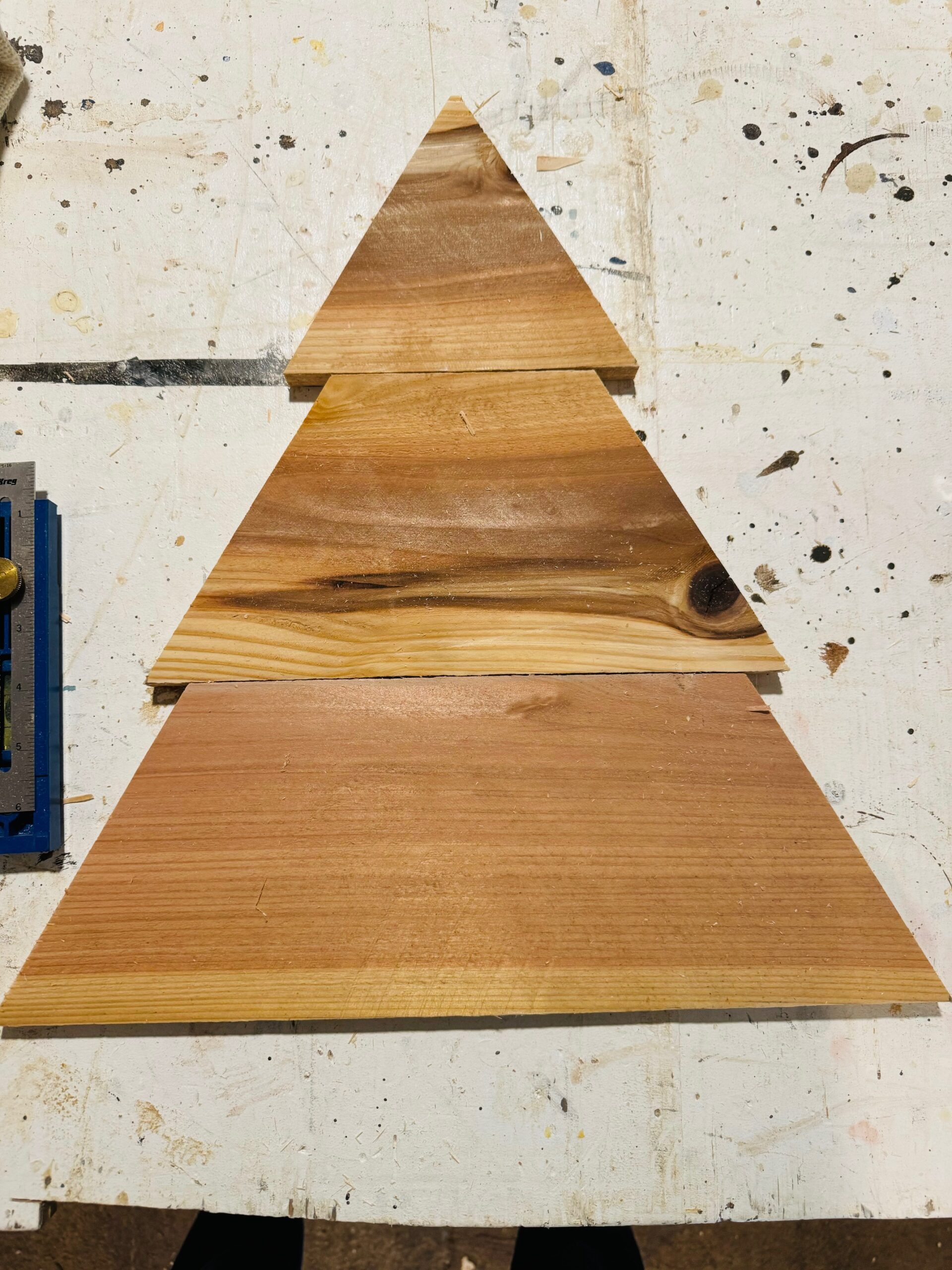 Christmas Tree Decor from Pallet Wood or Fence Picket