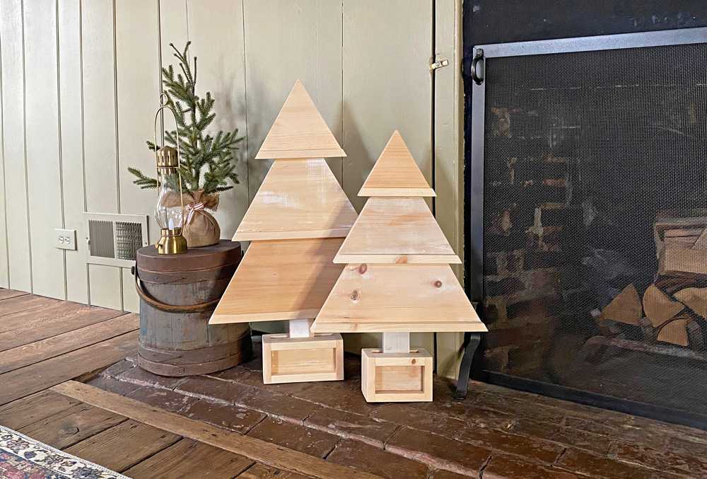 Christmas Tree Shaped Card Holder