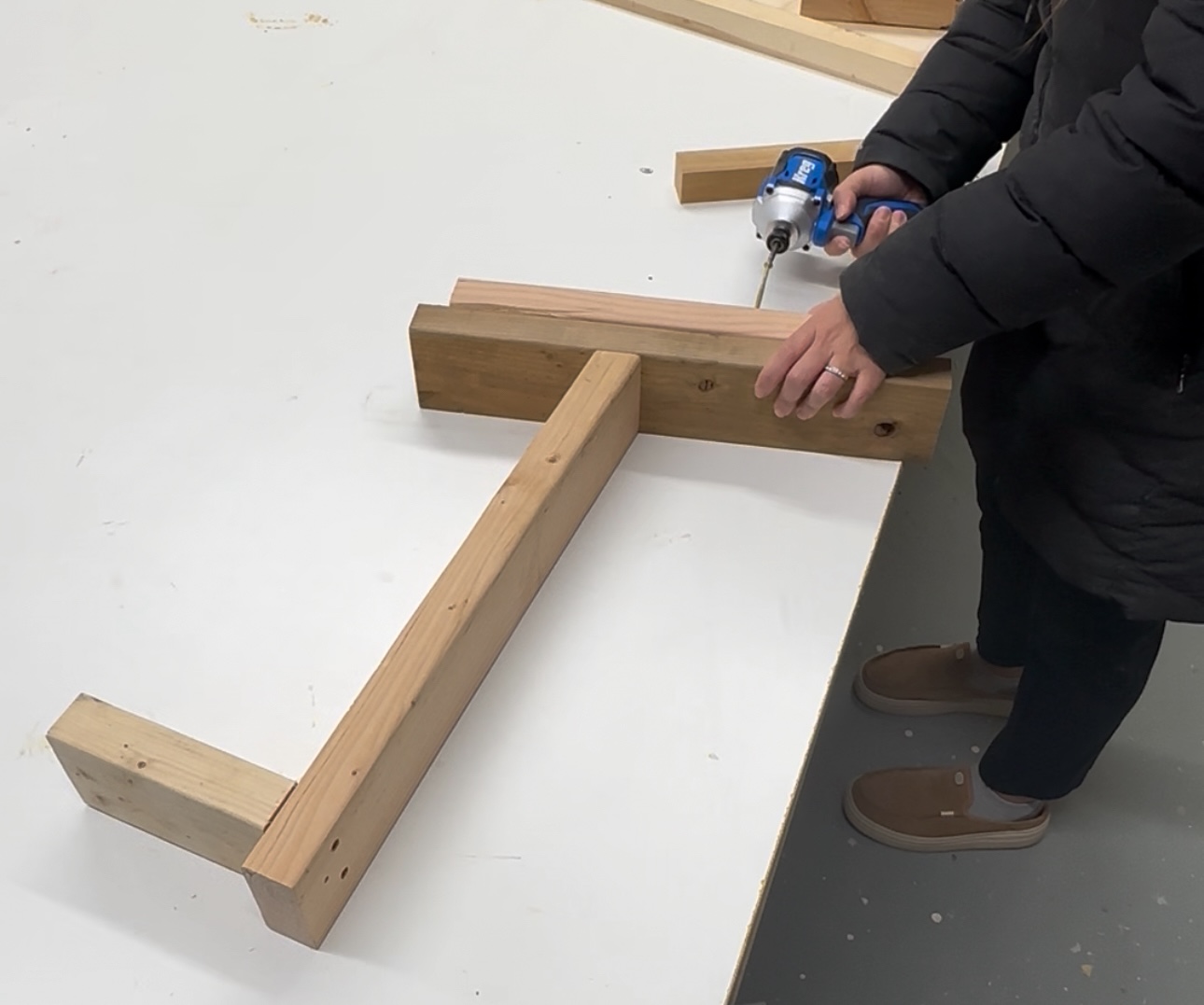 Modern Scrap-Wood Reindeer – Free Plans